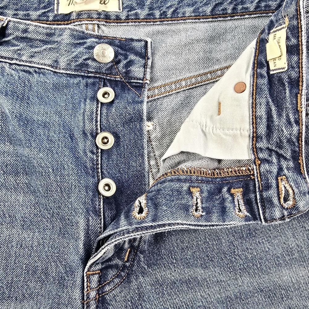 Madewell The Darted Barrel Leg Jeans Womens 36 Blue Denim Button Fly 100% Cotton - Picture 4 of 11